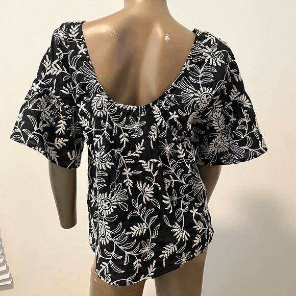 by Anthropologie floral embroidered bell sleeve scoop back blouse XS TB 8055 - Picture 6 of 12